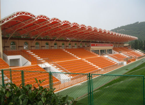 Qualität  Q355B / Q235B  Customized Steel Space Frame Structure Building Sport Stand usine