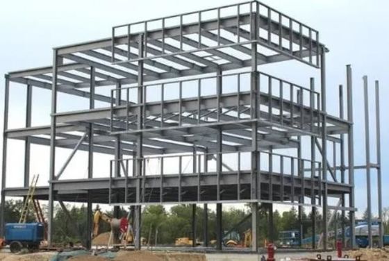Hochleistung fabrizierte Stahlgebäude für gewerbliche Nutzung vor
