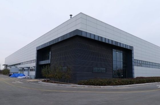 Werkstatt für hochwertige Stahlkonstruktionen mit schnell zu installierendem Perfab-Stahlrahmenlager