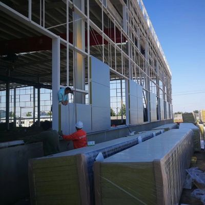 Vorgefertigter Stahlrahmen Lagerhaus Industrie mit kundenspezifischem Design
