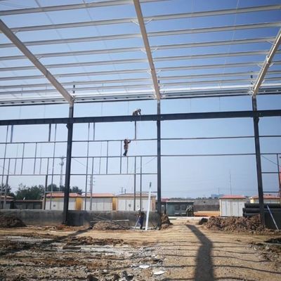 Vorgefertigter Stahlrahmen Lagerhaus Industrie mit kundenspezifischem Design