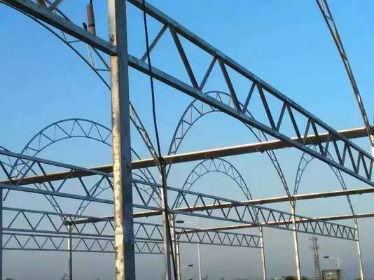 Kontinuierlich überspannter PE-Folien-Gewächshaus, verwendet, um die Reifung von Gemüse zu verbessern und zu beschleunigen